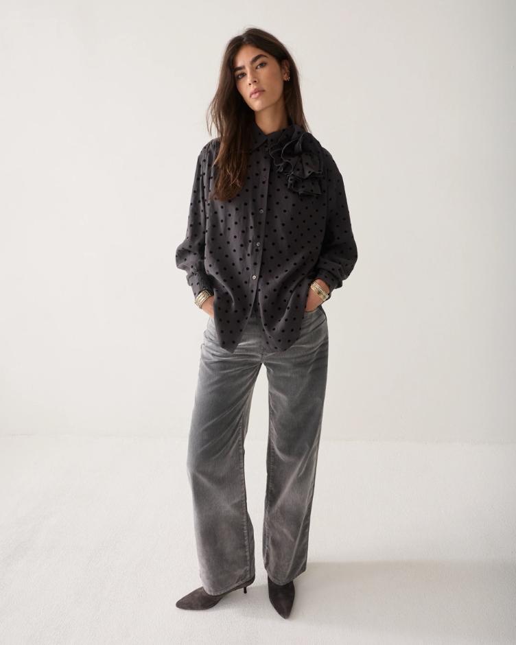 Bluse mit Punkten