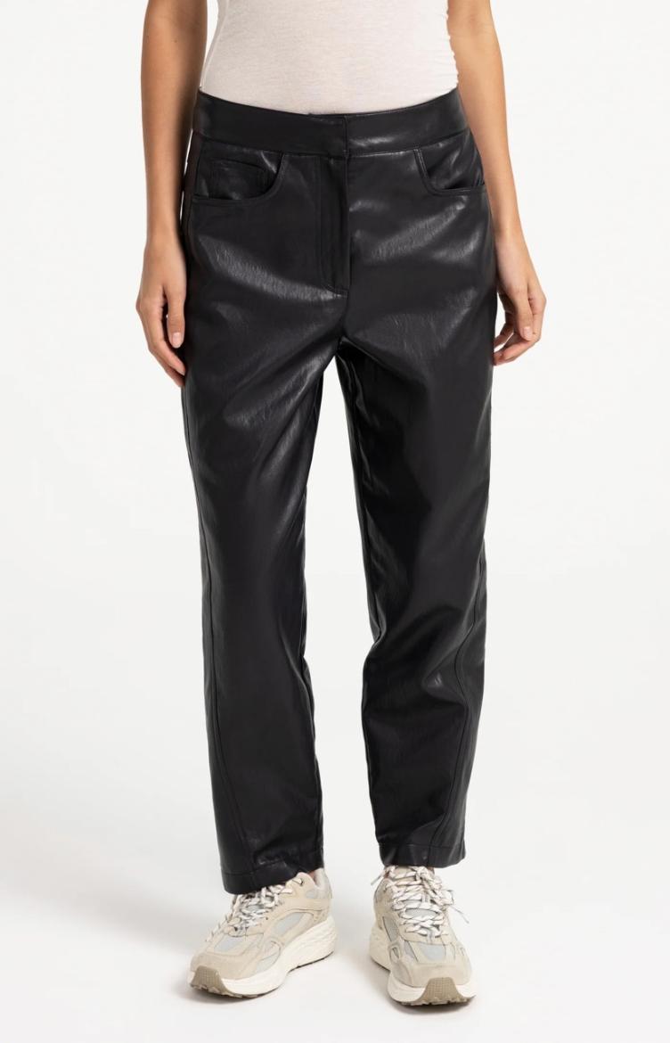 Carrot Fit Hose aus Lederimitat