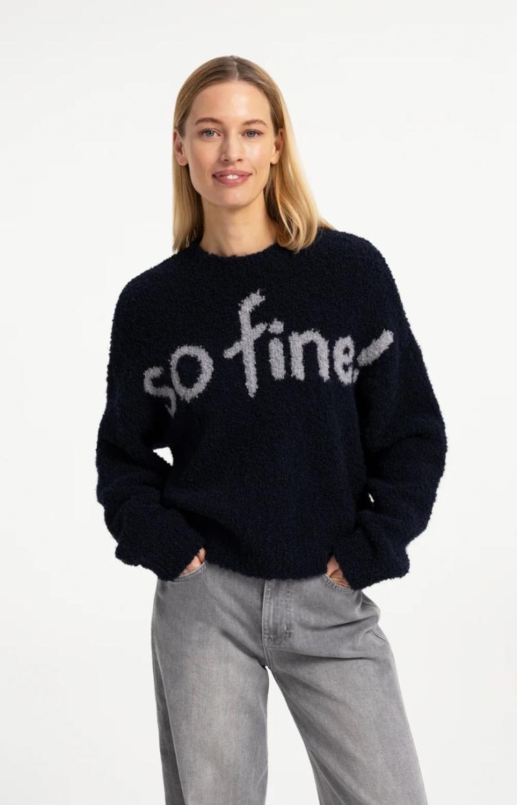 Strickpullover mit Aufschrift