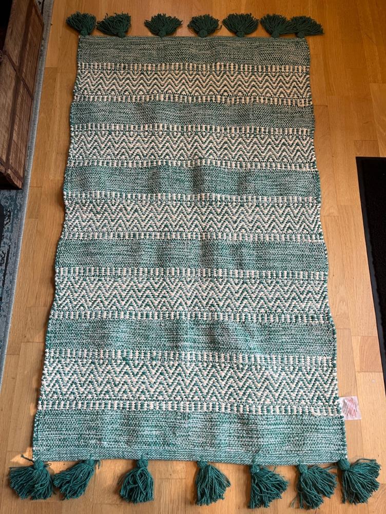 Teppich boho grün/weiss handgemacht Indien 69x114 cm
