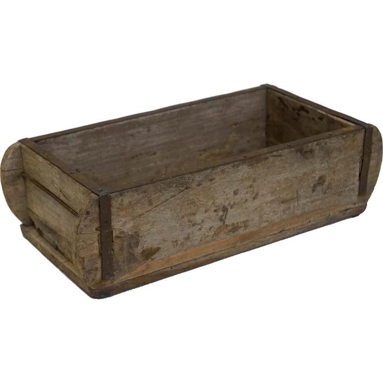 Alte Ziegelform aus Holz roh