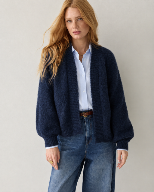 Weiche Strickjacke mit Puffärmel Midnight Blue
